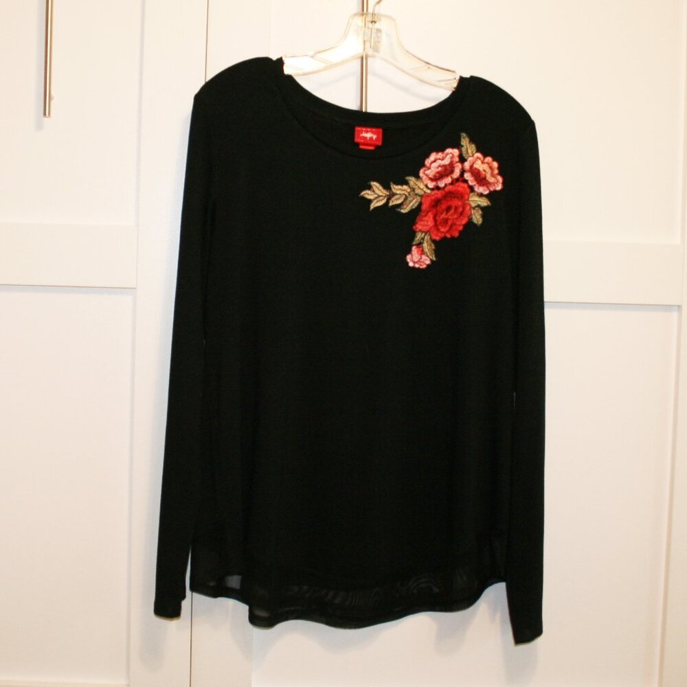 Daytrip by Buckle XL Long Sleeve Black Shirt with Pink Roses Embroidery
